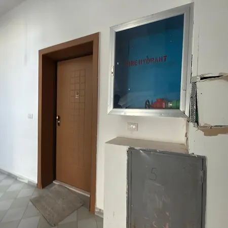 Vlore Central Apartment Appartement *